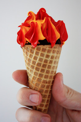 [Image: olympic-torch-cake-cones-1.jpg]